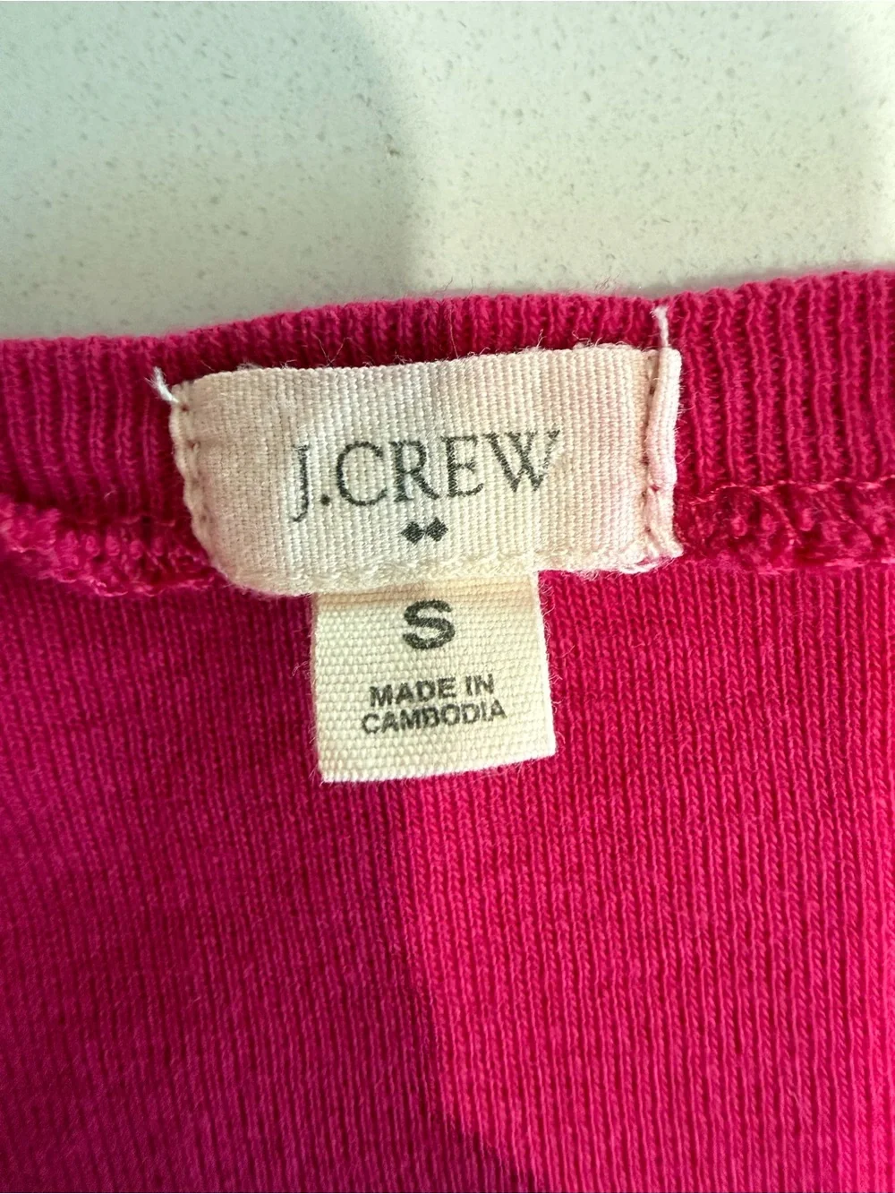 J. Crew Women's V-Neck Short Sleeve Tee - Magenta size small